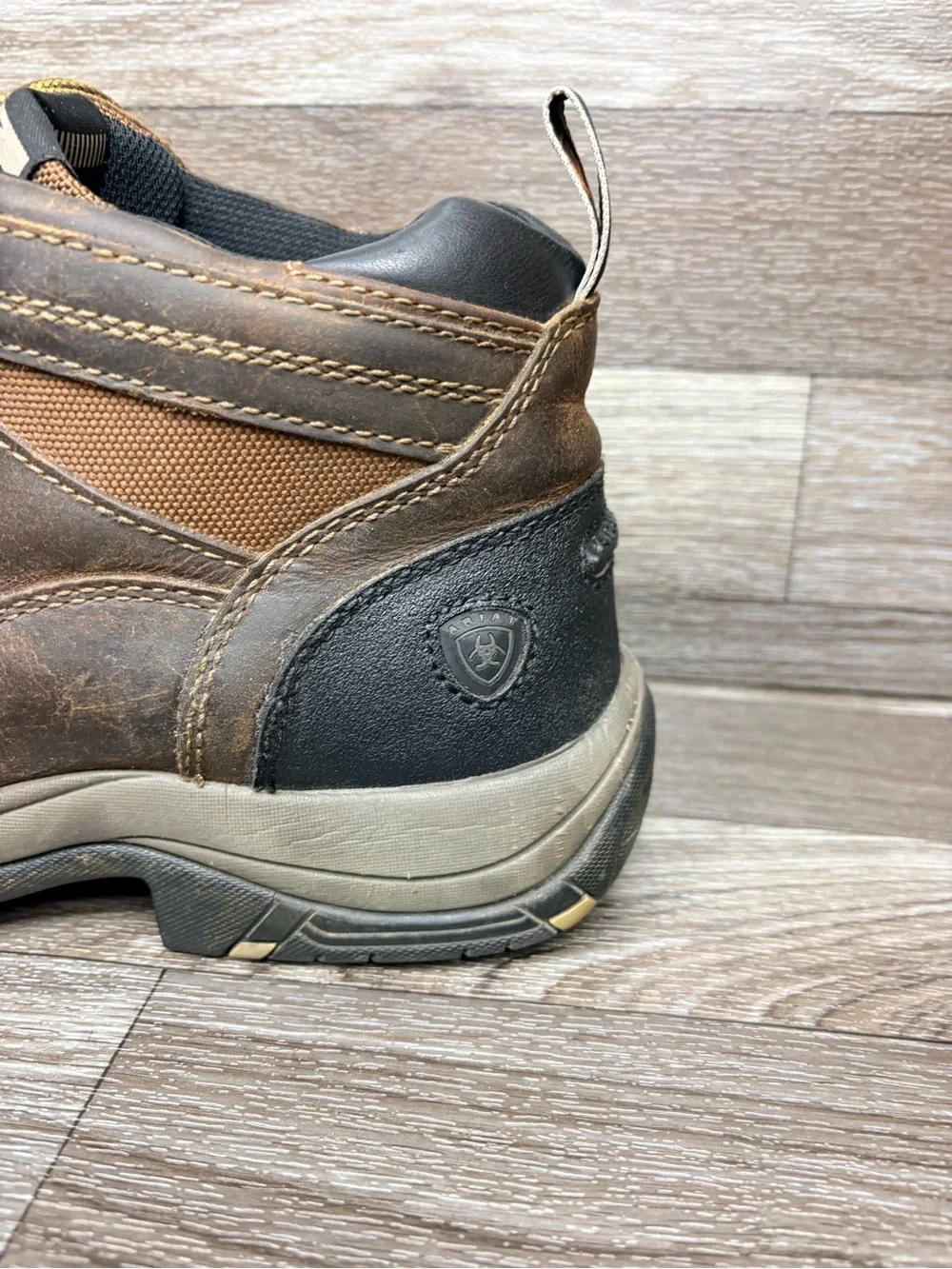 Arita Men’s Terrain Boots Soft Toe in Distressed Brown Padded Collar Sz 9D